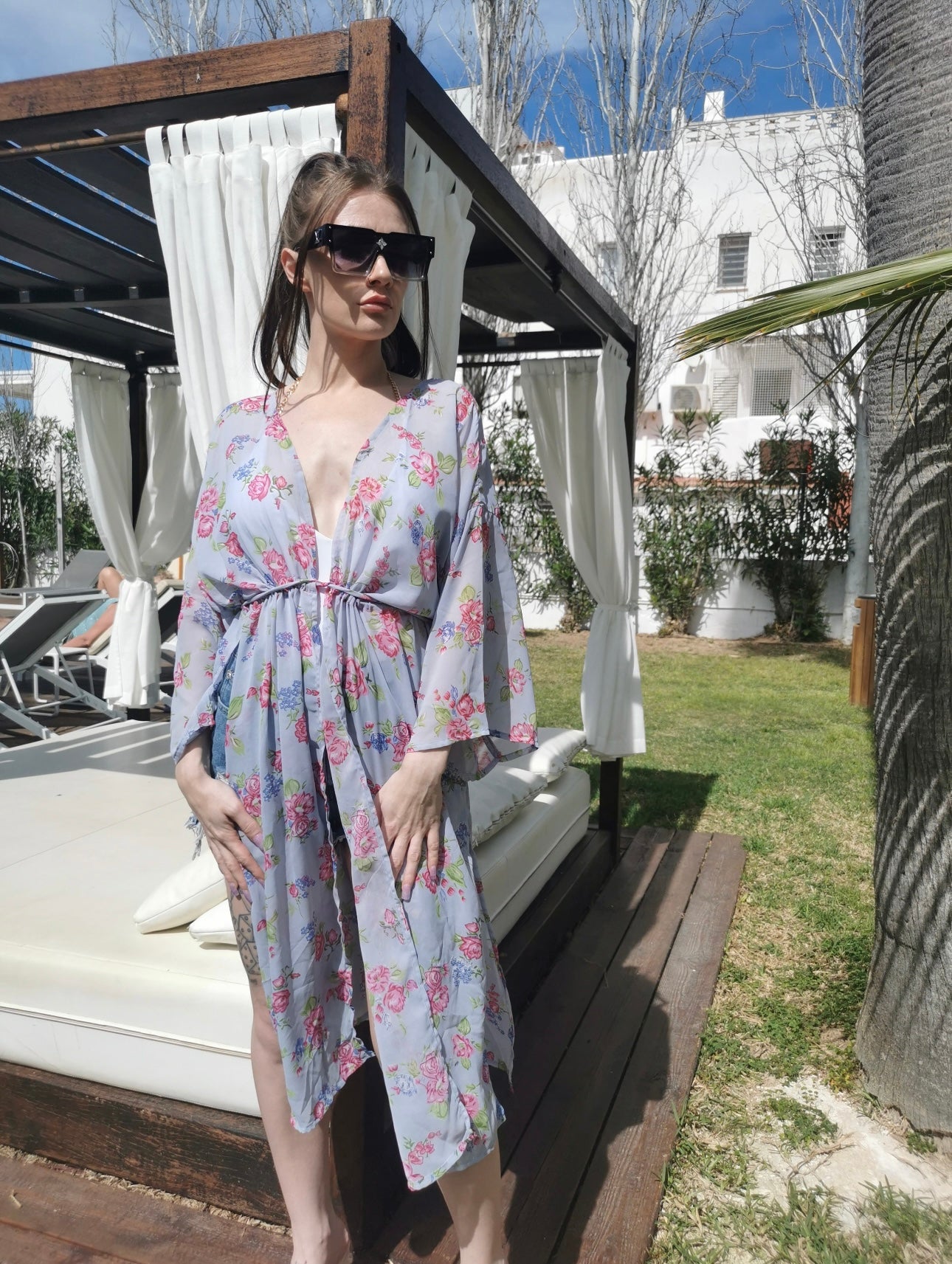 FLORAL KIMONO