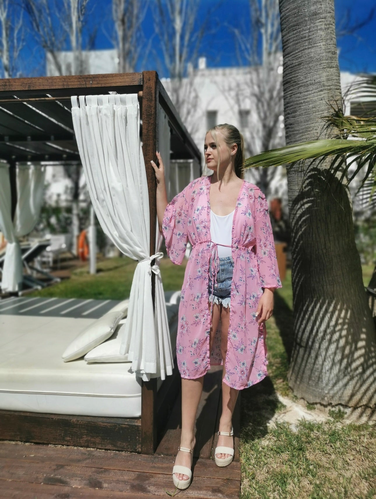 FLORAL KIMONO