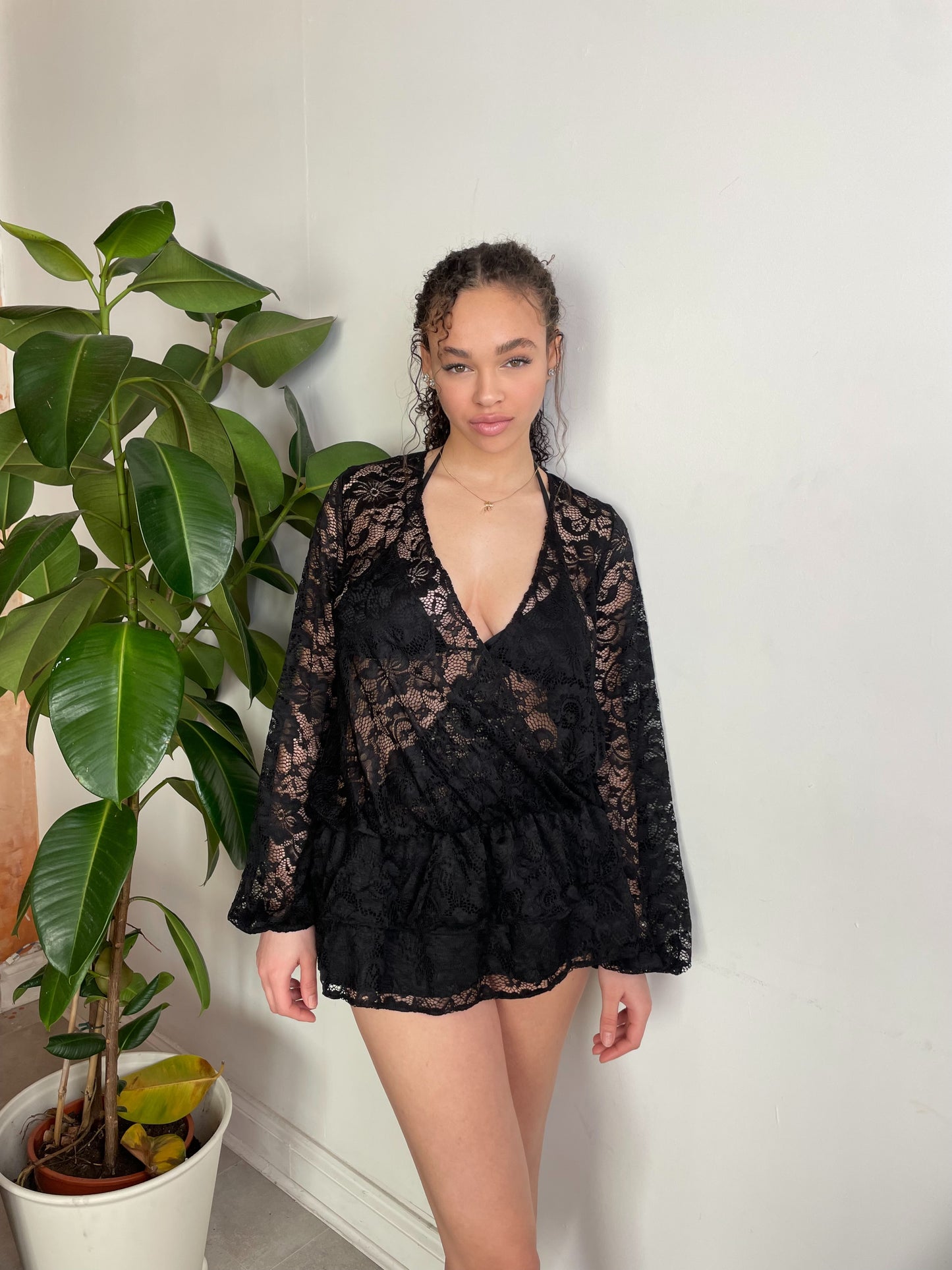SAVANNAH LACE BEACH COVER UP-BLACK